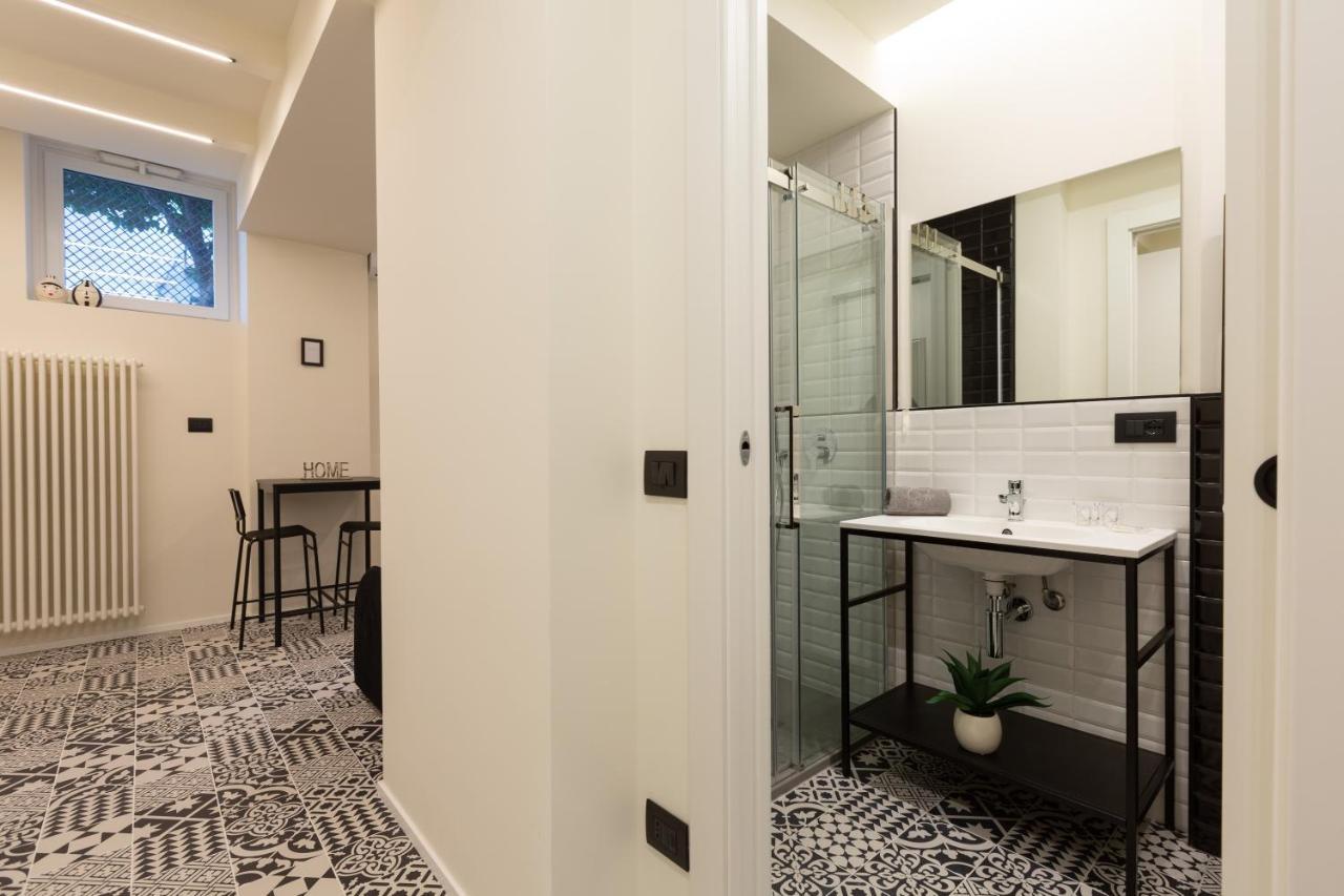 Pay60 -Crescenzago- Luxury Yellow House 米兰 外观 照片